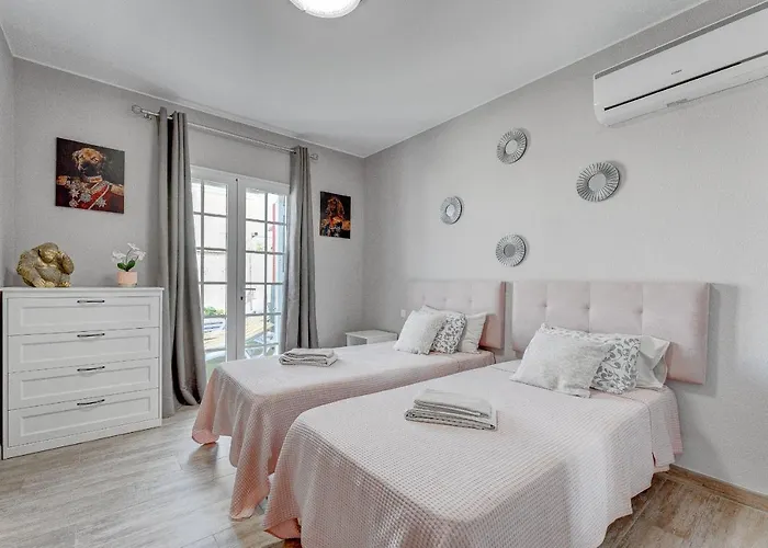 Palma Canarias فيلة *